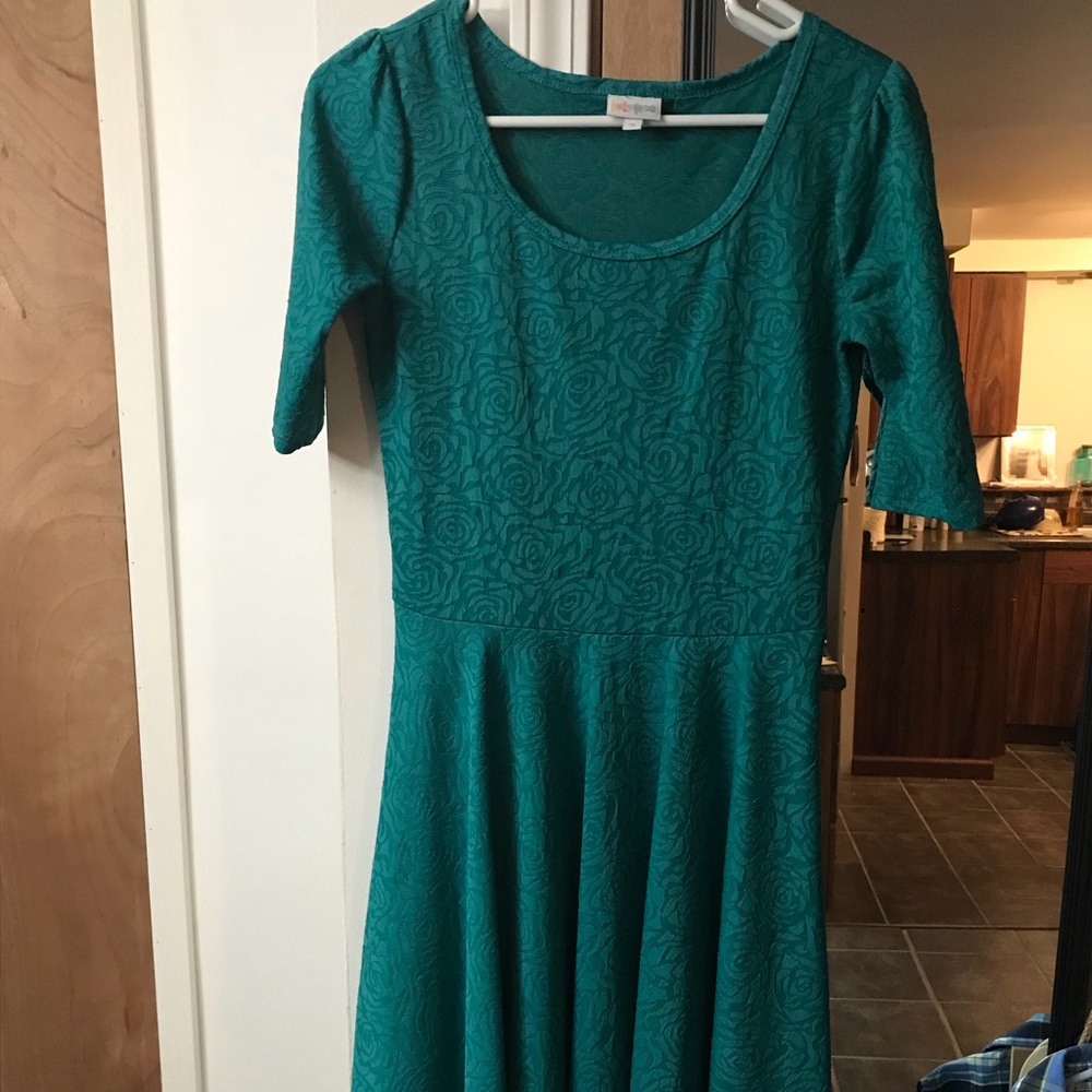 LuLaRoe Nicole Dress